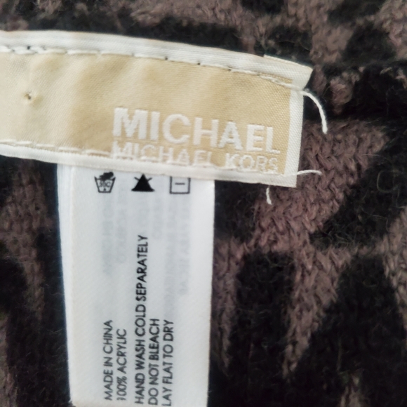 Michael kors infinity scarf - Picture 3 of 4